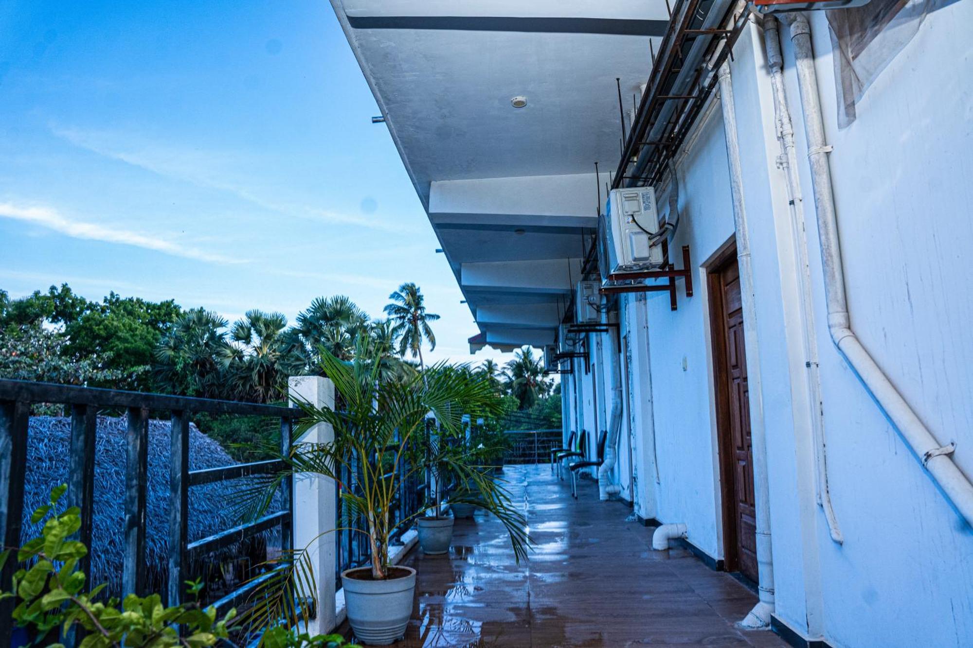 Theevanni Resort Trincomalee Exteriér fotografie