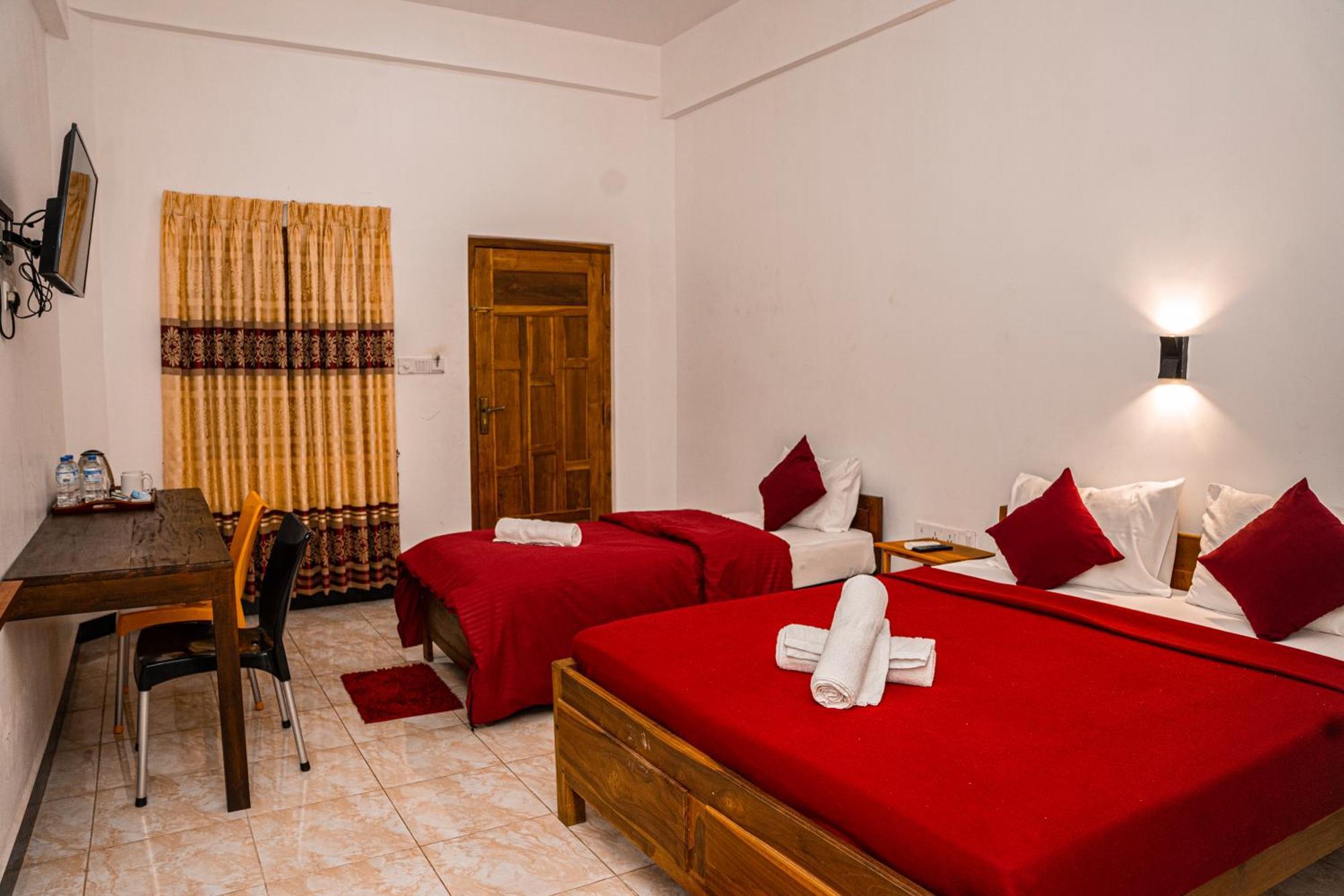 Theevanni Resort Trincomalee Exteriér fotografie