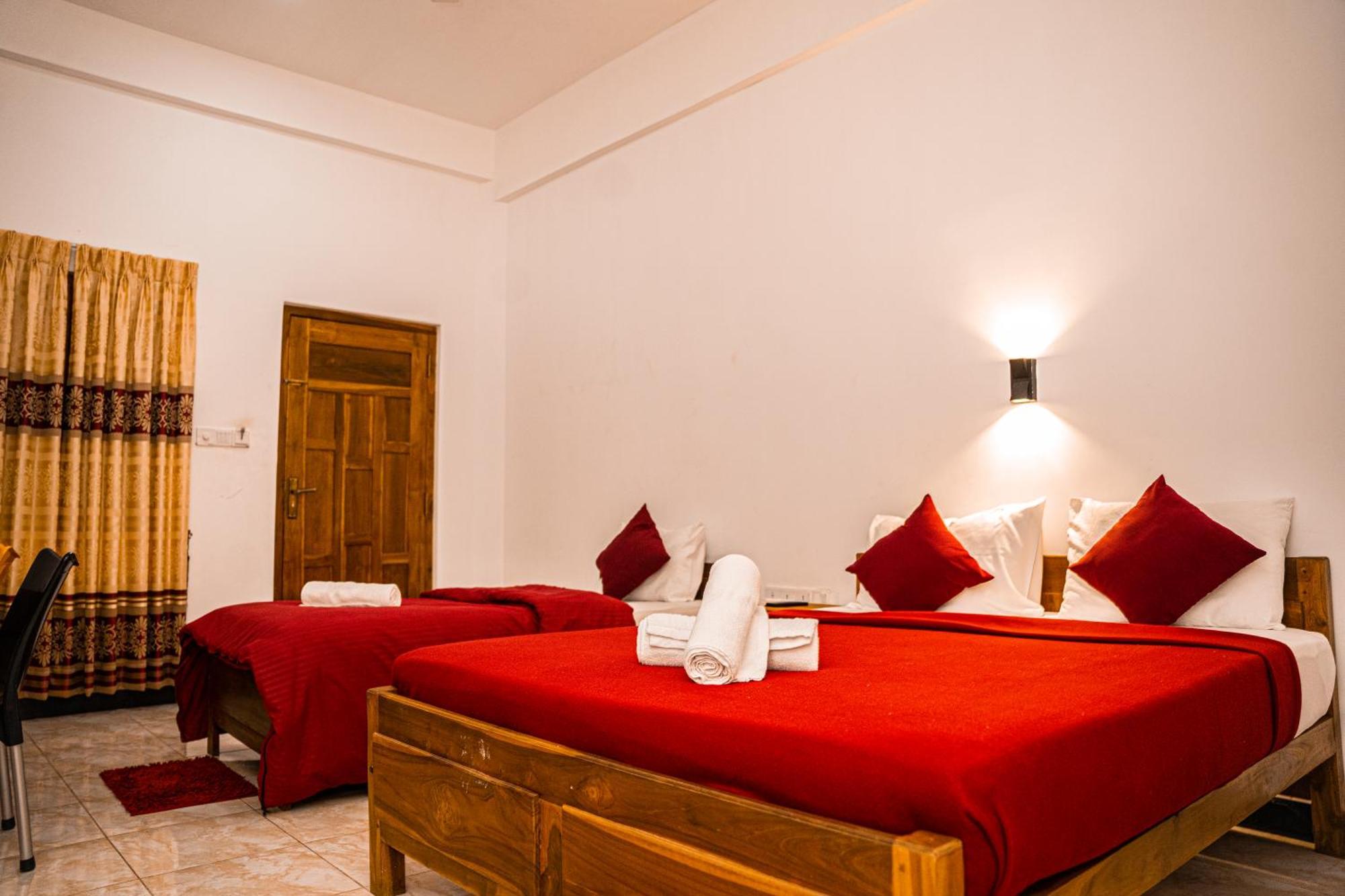Theevanni Resort Trincomalee Exteriér fotografie